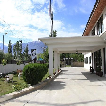 Hotel One Skardu Exteriér fotografie